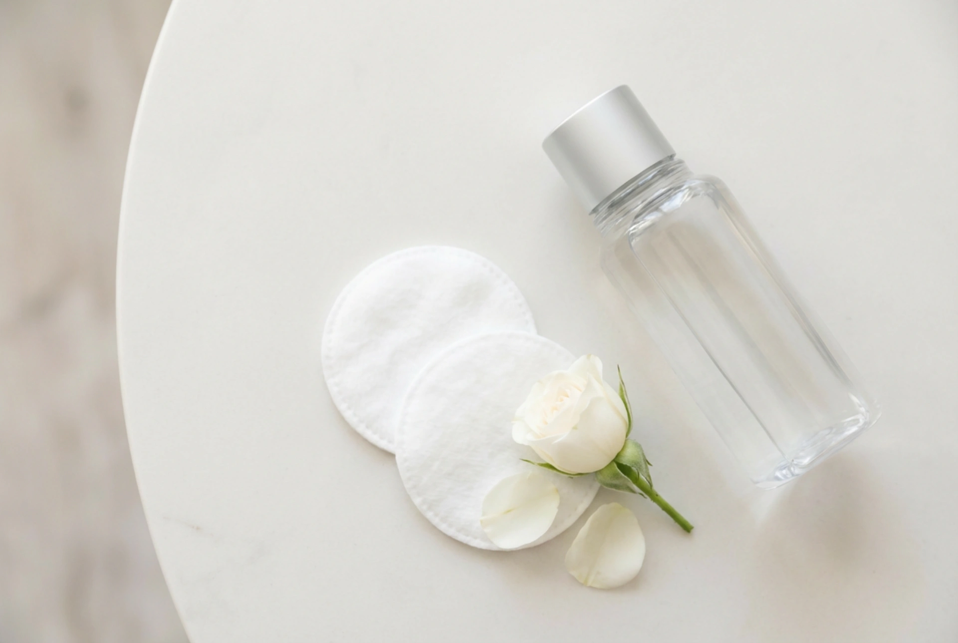 Szemfestéklemosó nagyon érzékeny szemekre: hogyan válasszunk és használjuk