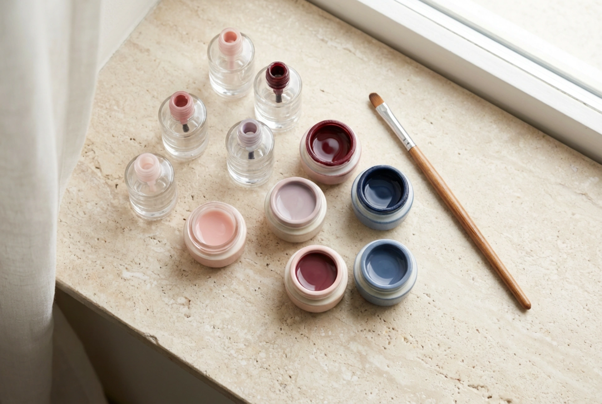 Körömzselék: sűrűség, színek és felhasználási területek